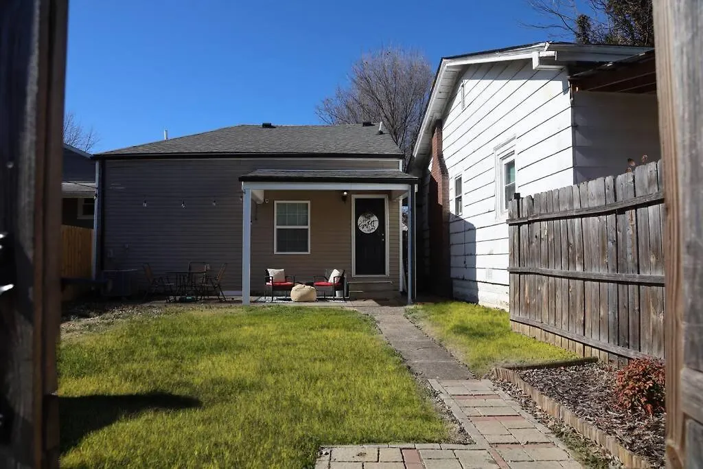 Holiday home Charming Home Near Churchill Downs Louisville